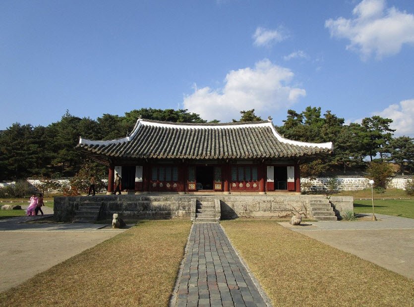 Koryo Museum, Kaesong, North Korea